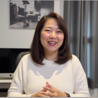 Autorin Julia Baader